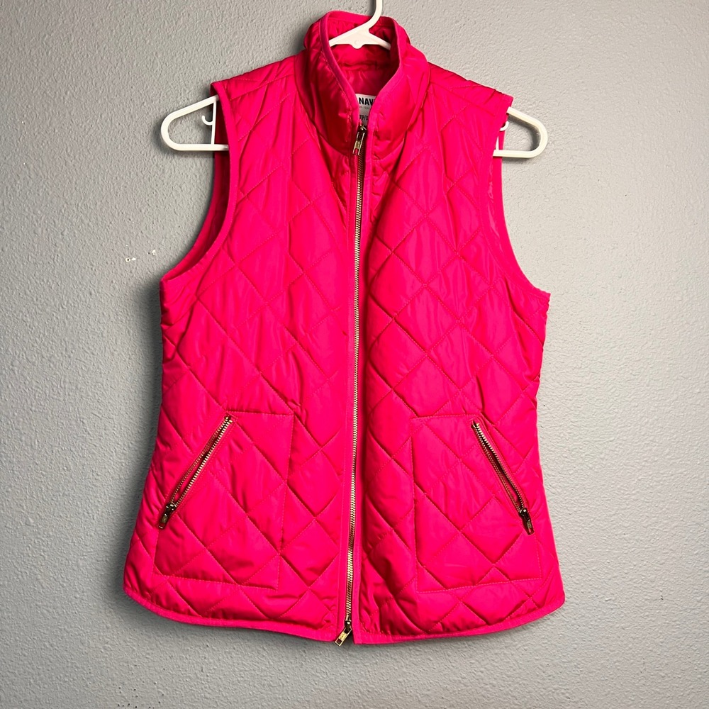Old Navy Womens Quilted Vest Fuchsia Pink Full Zip Stand Collar XS Feminine Bold